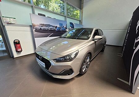 Hyundai i30 1.4 T-GDI Fastback Premium / Leder / SHZ /