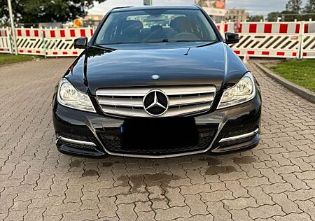 Mercedes-Benz C 180 BlueEFFICIENCY -