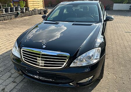 Mercedes-Benz S 350 W221 20Zoll Brabus 255/35/ZR20 scheckheft