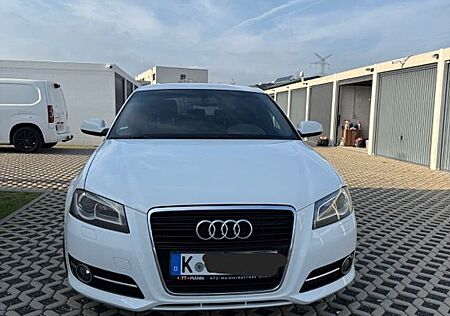 Audi A3 2.0 TDI (DPF) S tr. Ambition Sportback Am...