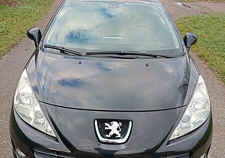Peugeot 207 CC Roland Garros 155 THP Roland Garros