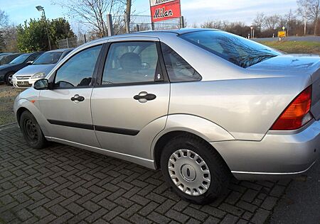 Ford Focus 1.6 Ghia Klima/Schiebedach 2.Hand