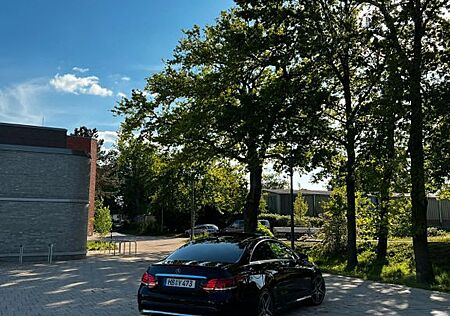 Mercedes-Benz E 400 C207 Mopf Autom AMG PANO HARMAN