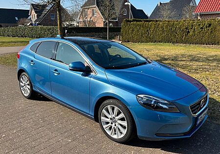 Volvo V40 D3 Summum, MJ 2016