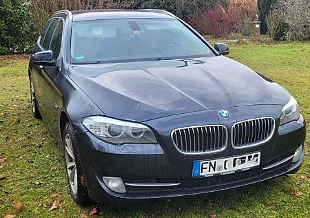 BMW 523i Touring -