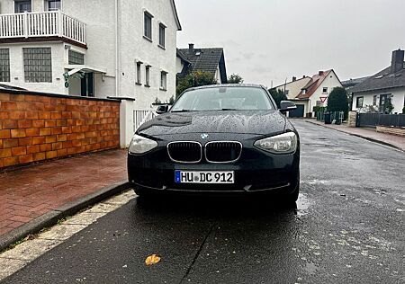 BMW 118d - TÜV Servie Neu