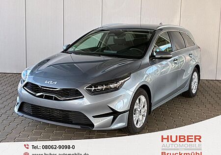 Kia Cee'd Sportswagon Ceed Sportswagon Comfort 1.5 DCT / Sitz + Len...
