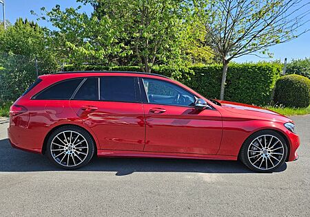 Mercedes-Benz C 250 T CGI AMG-LINE Top Ausstattung
