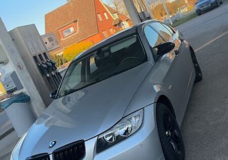 BMW 320i - E90, 2009, 170 PS, Panoramadach, 3.5VB