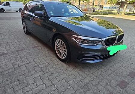 BMW 530d xDrive Touring A -