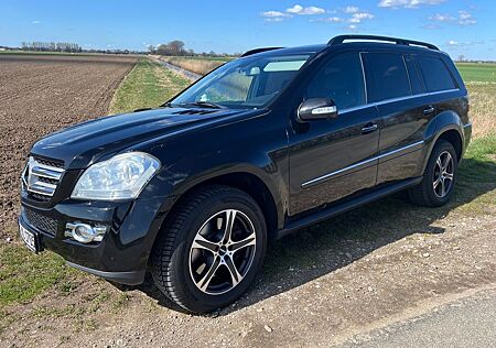 Mercedes-Benz GL 500 4MATIC -