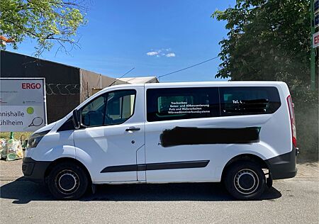 Ford Transit Custom 9 Sitzer