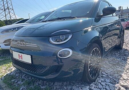 Fiat 500E 500 e La Prima