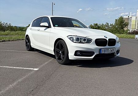 BMW 118i Sport Line Sport Line