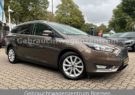 Ford Focus Turnier Titanium/Automatik/NAV/TÜV NEU/LED