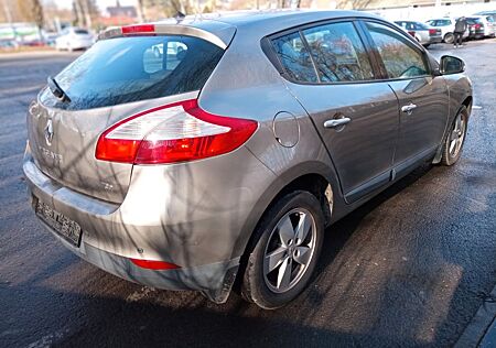 Renault Megane Bose Edition TCE 130 Bose Edition.Tüf Neu