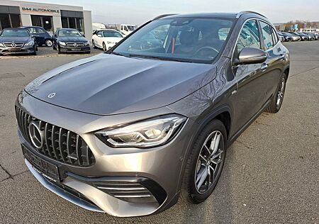 Mercedes-Benz GLA 35 AMG 4Matic*Distronic*Kamera*Memory*Panora