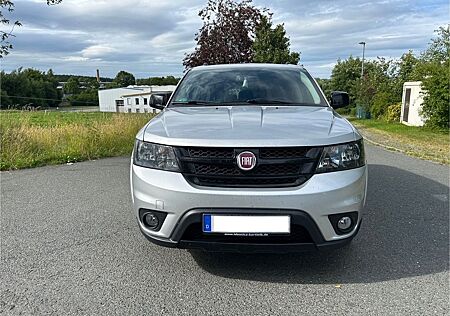 Fiat Freemont 2.0 16V Multijet Autom Allrad Black...