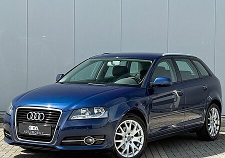 Audi A3 1.6 TDI Sportback Attraction *PDC*CARPLAY*