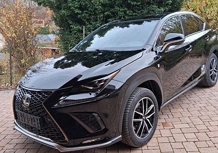 Lexus NX 350h NX 300h Garantie ,4x Inspektion inklusive