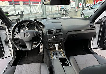 Mercedes-Benz C 180 CGI BlueEFFICIENCY AVANTG. Autom. AVAN...