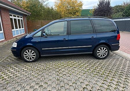 VW Sharan Volkswagen 2.0TDI Highline Highline