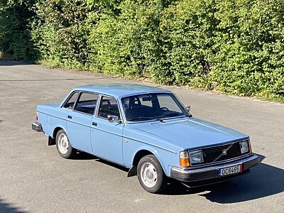 Volvo 244 DL. 43 Jahre Erstbesitz in Schweden.
