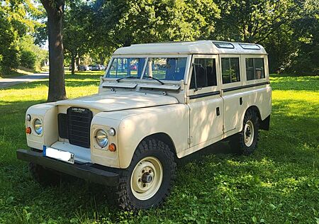 Land Rover Serie III Santana LR 109