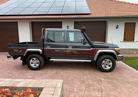 Toyota Land Cruiser V8 Diesel VDJ79