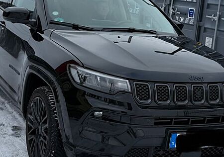 Jeep Compass 1.3l T4-PHEV 140kW Limited Auto. 4WD...