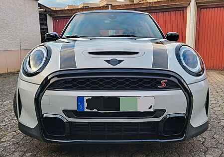 Mini Cooper S 5 T., Steptronic, White Silver met, 18"