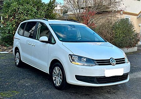 VW Sharan Volkswagen 2.0 TDI DSG 7 Sitzer PDC