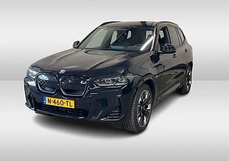 BMW iX3 High Executive 80 kWh / Trekhaak / Panoramad