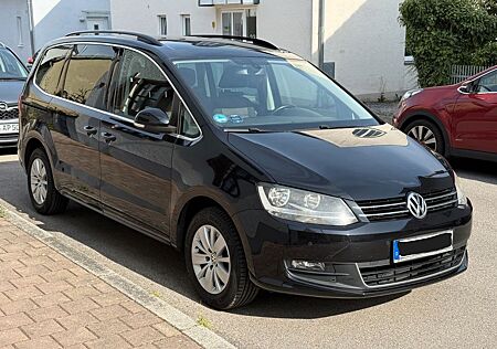 VW Sharan Volkswagen Comfort 7Sitze/SHZ/Navi/Kamera/Tempo