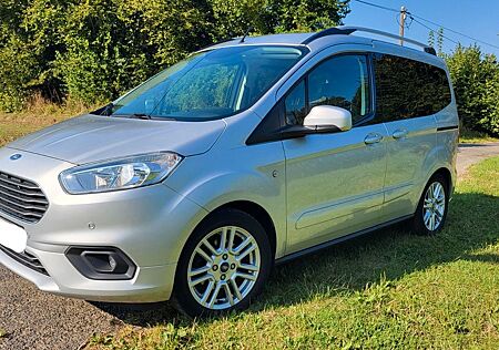 Ford Tourneo Courier 1.0 EcoBoost 74kW Titanium T...