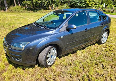 Ford Focus 2,0 Titanium Titanium Klimaautomatic, AHK