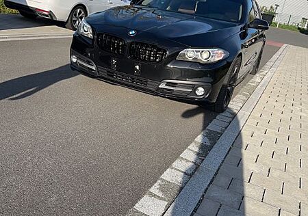 BMW 530d Touring A Luxury Line Luxury Line