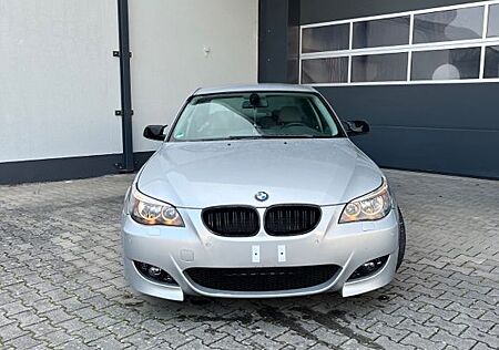 BMW 525i A -