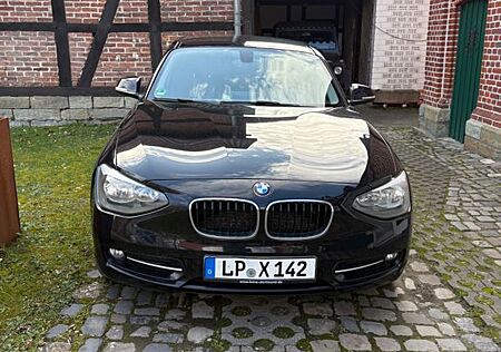 BMW 116i Sport Line Sport Line