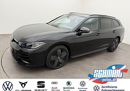 VW Passat Variant Volkswagen 1.5 eHybrid DSG R-Line Black19AHK