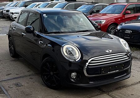Mini Cooper D 5-trg. /Sportsitze/LED