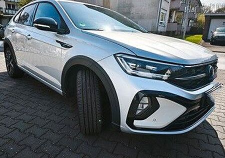 VW Taigo Volkswagen 1.5 TSI OPF DSG R-Line R-Line , AHK , IQ