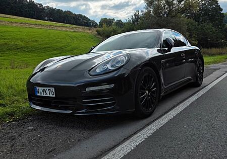 Porsche Panamera 4S Voll Traum in Braun