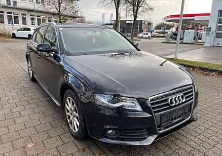 Audi A4 Avant Attraction