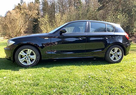 BMW 118d - Advantage KLIMA SHZG MFL PDC Tempo