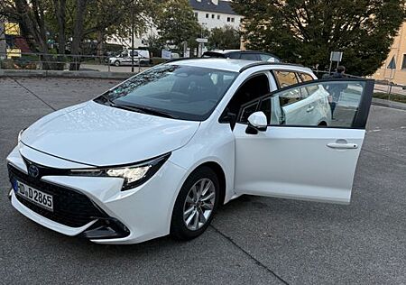 Toyota Corolla 1,8 Hybrid Business Edition Touring ...