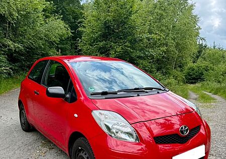 Toyota Yaris 1,0-l-VVT-i -