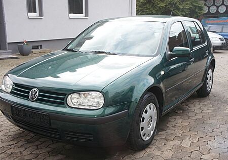 VW Golf Volkswagen 1.4 16V Mit Neu Tüv 03/2027 Kein Rost