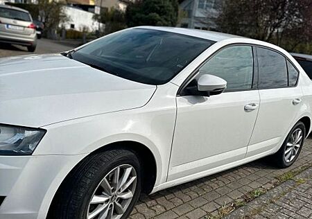 Skoda Octavia 1.6 TDI Active Active