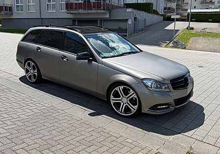 Mercedes-Benz C 300 CDI 4MATIC T AVANTGARDE Autom. AVANTGARDE